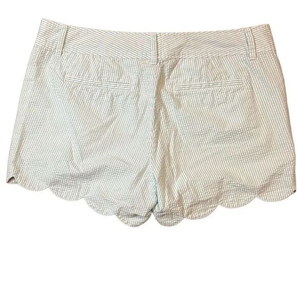 Lilly Pulitzer light green seersucker, scalloped shorts, size 8 - Picture 2 of 4